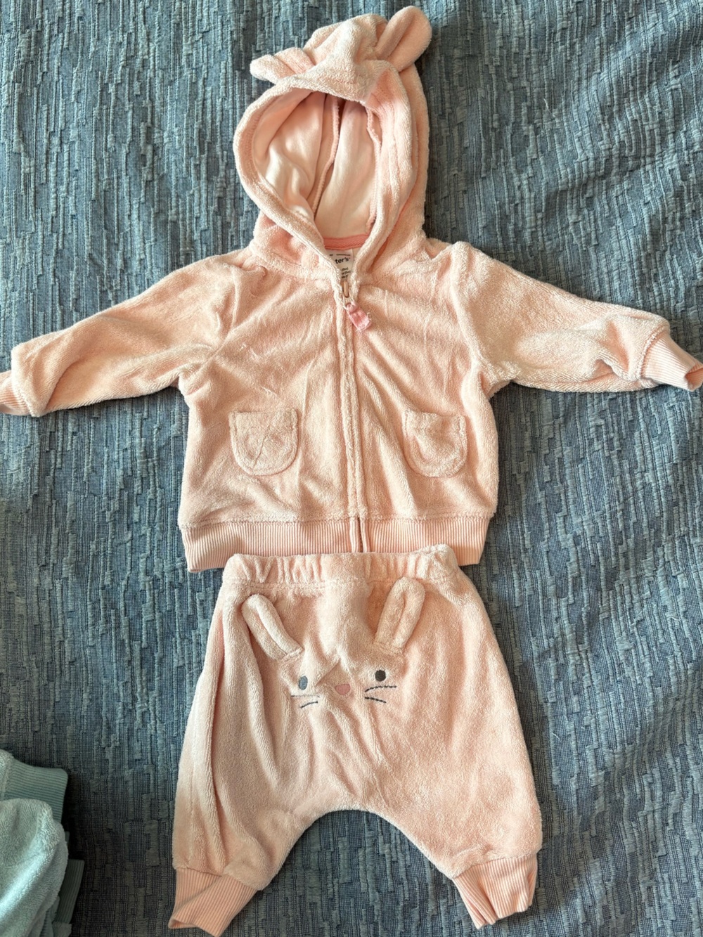 Carter’s bunny matching set